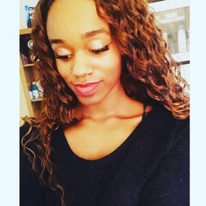 Meet your Posher, Chanelle